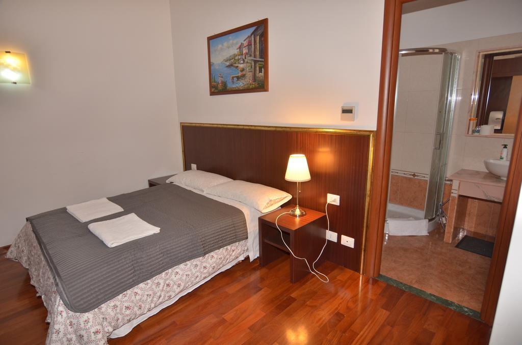 Mille Fiori Bed & Breakfast Roma Phòng bức ảnh